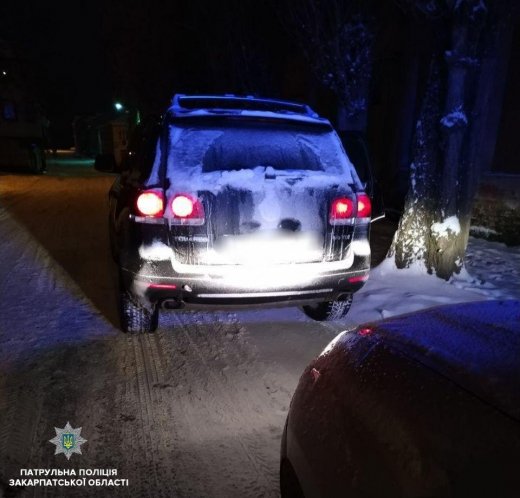 Не сідай за кермо п'яним: закарпатські патрульні продовжують виявляти нетверезих водіїв